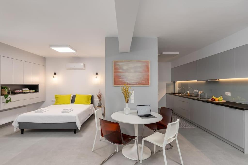 Stylish Studio Downtown Athens Luaran gambar