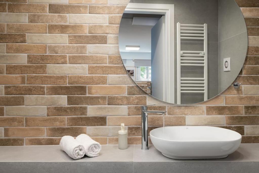 Stylish Studio Downtown Athens Luaran gambar